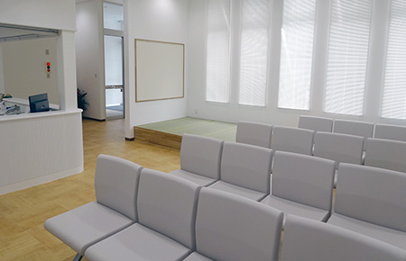 八橋和田内科 待合所